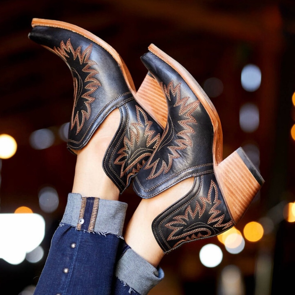 Ariat Dixon Western Boots - Picture 4 of 7